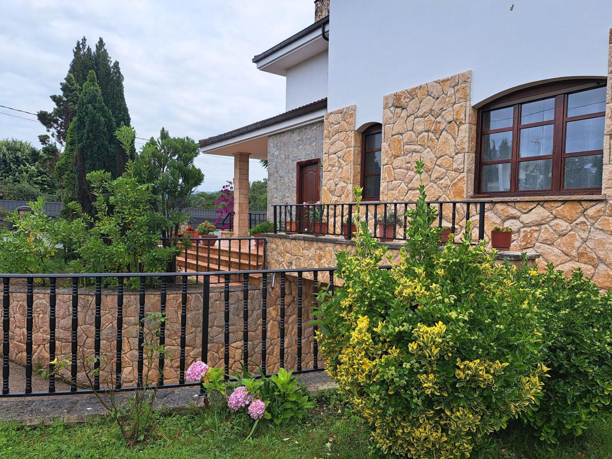 Casa Chalet, Villa Elisa Gijón Extérieur photo