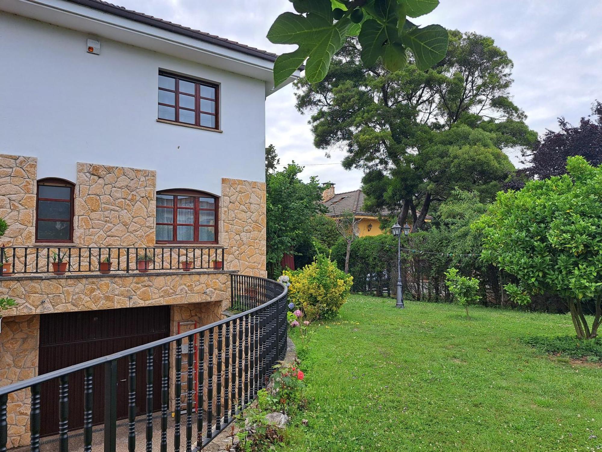 Casa Chalet, Villa Elisa Gijón Extérieur photo